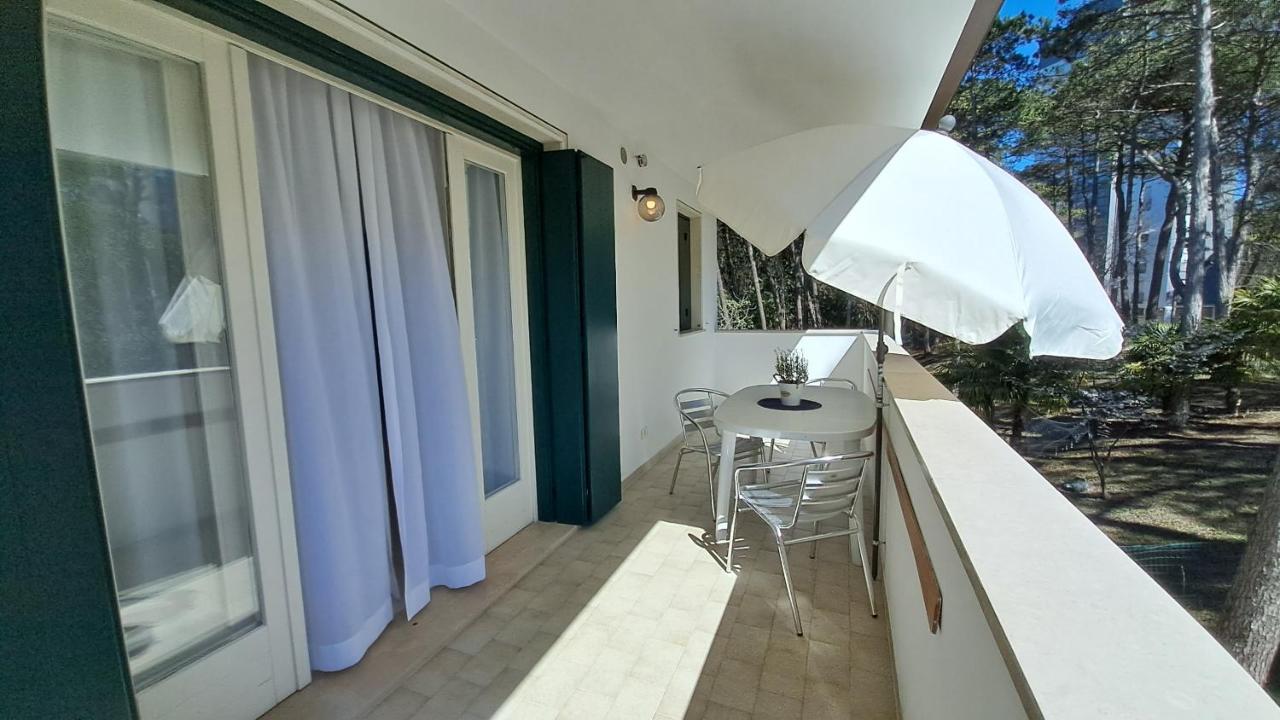 Villa Barbara Fra I Pini Lignano Sabbiadoro Exterior foto